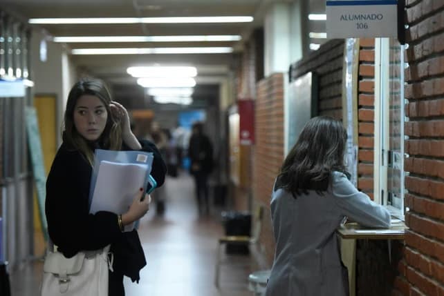 Docentes universitarios profundizan las medidas de fuerza en Rosario con paros en la UNR y la UTN