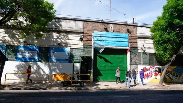 Educación intervino el Complejo Gurruchaga y aseguró que mantendrá el diálogo con familias y estudiantes