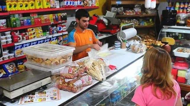 Cuatro comercios de cercanía cerraron ante la dificultad para afrontar los costos fijos