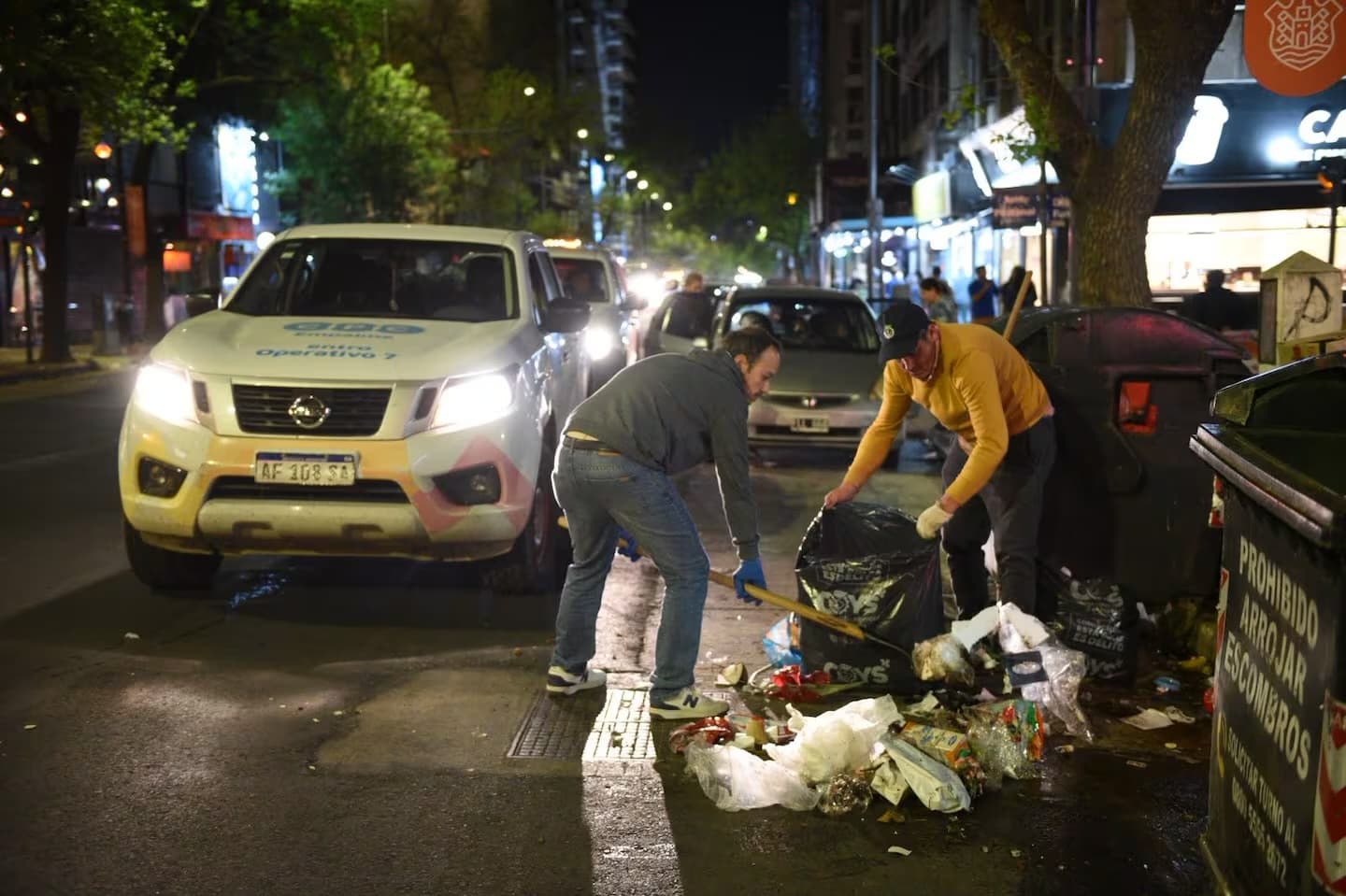 Córdoba activó un operativo de emergencia tras la acumulación de residuos en distintos sectores de la ciudad