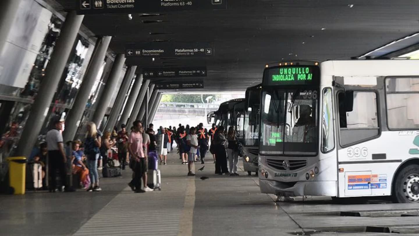 Córdoba: el transporte interurbano podría sufrir demoras este lunes por asambleas de Aoita