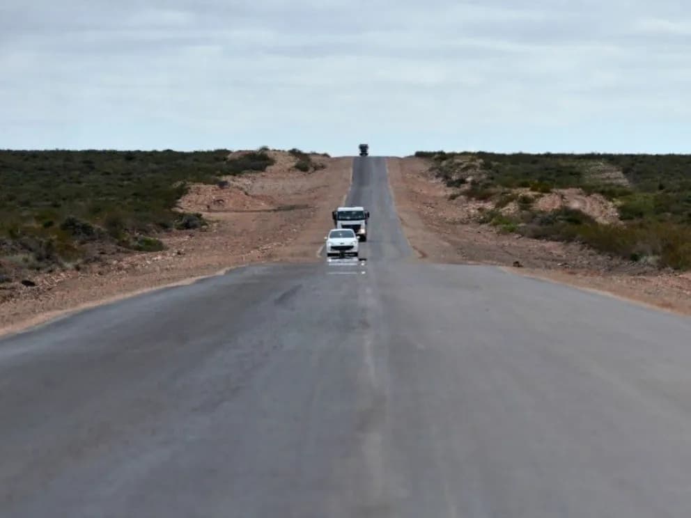 Vaca Muerta: Neuquén prueba bitrenes y avanza con peajes, pesaje dinámico y nuevas rutas ante el aumento del tránsito pesado